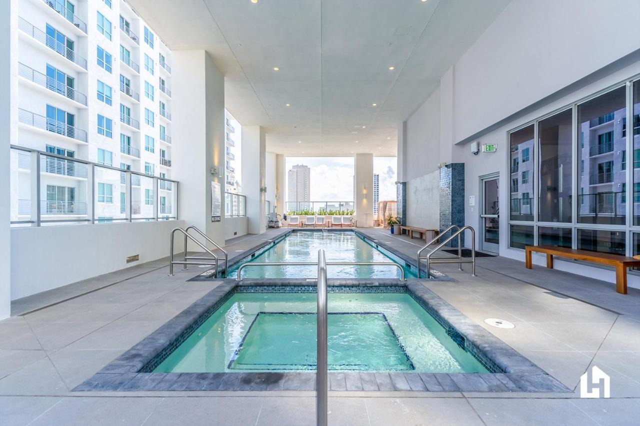Downtown Miami Condos By Lua Host Exterior photo