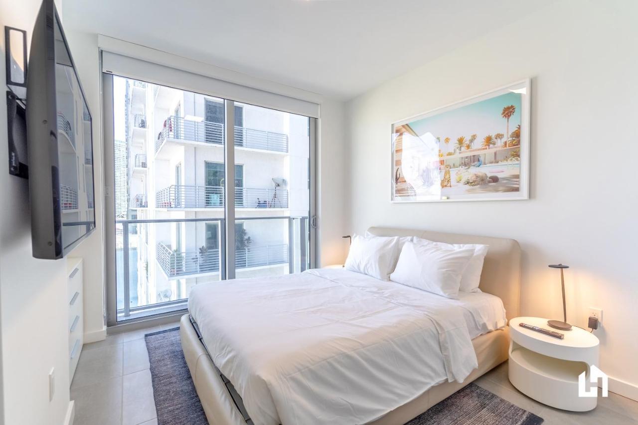 Downtown Miami Condos By Lua Host Exterior photo