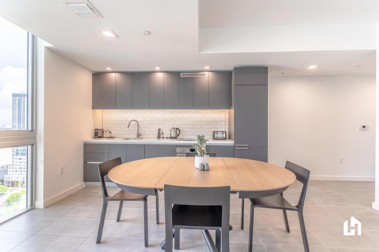 Downtown Miami Condos By Lua Host Exterior photo
